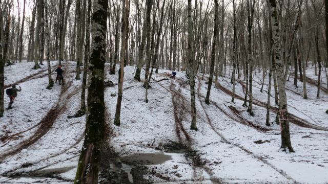 Закрытие эндуро сезона 2025 новогодняя суета Неберджай 27.12.2025 год смотреть онлайн