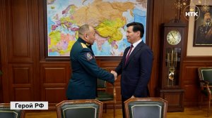 Глава РК встретился с героем России Нараном Очир-Горяевым