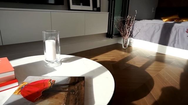 Обзор квартиры студии 34,6 кв.м. Дизайн интерьера в современном стиле для девушки. смотреть онлайн