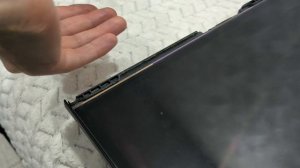 Матрица телевизора приклеена