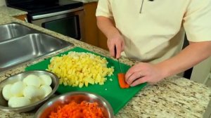 Салат “Оливье” Праздничный Новогодний салат. Хит на все времена! Классический и Очень Вкусный Рецепт