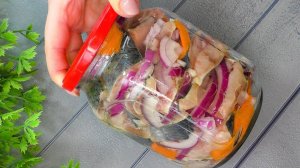 Оказалось многие не знают этот рецепт! Дешевую рыбу можно приготовить вкусно!