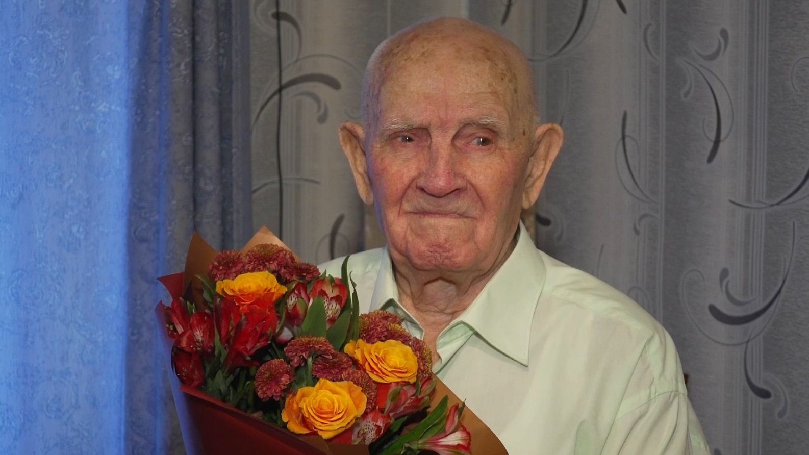 Время местное. Эфир: 30-12-2025 - Столетний юбилей ветерана ВОВ смотреть онлайн