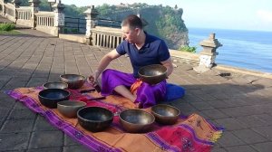 Медитация с Поющими Чашами от доктора Сурикова (Бали Храм Улувату )