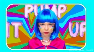 ЧЬЯ ЭТО ПЕСНЯ ПЕСНЯ МИЛАНА ХАМЕТОВА И Betsy.