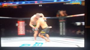 Роберт Уиттакер и Хамзат Чимаев бой в UFC 4