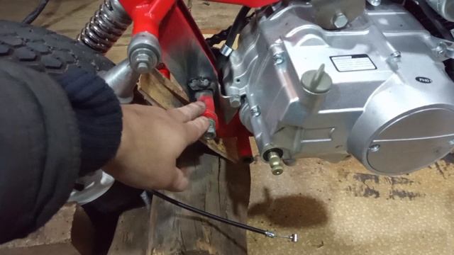 Рига мини СТЕЛЛА.установка двигателя от питбайка.Часть2..mp4