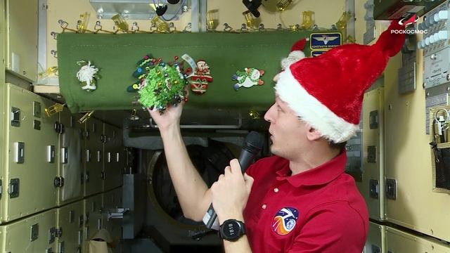 Новогоднее поздравление с высоты 400 км смотреть онлайн