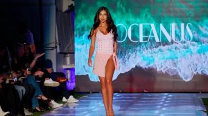 Сексуальные девочки на подиуме. Выпуск 62