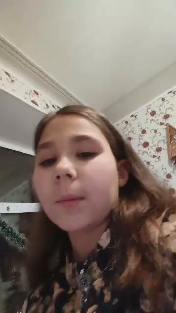 я ещё подумаю на счёт ухода смотреть онлайн