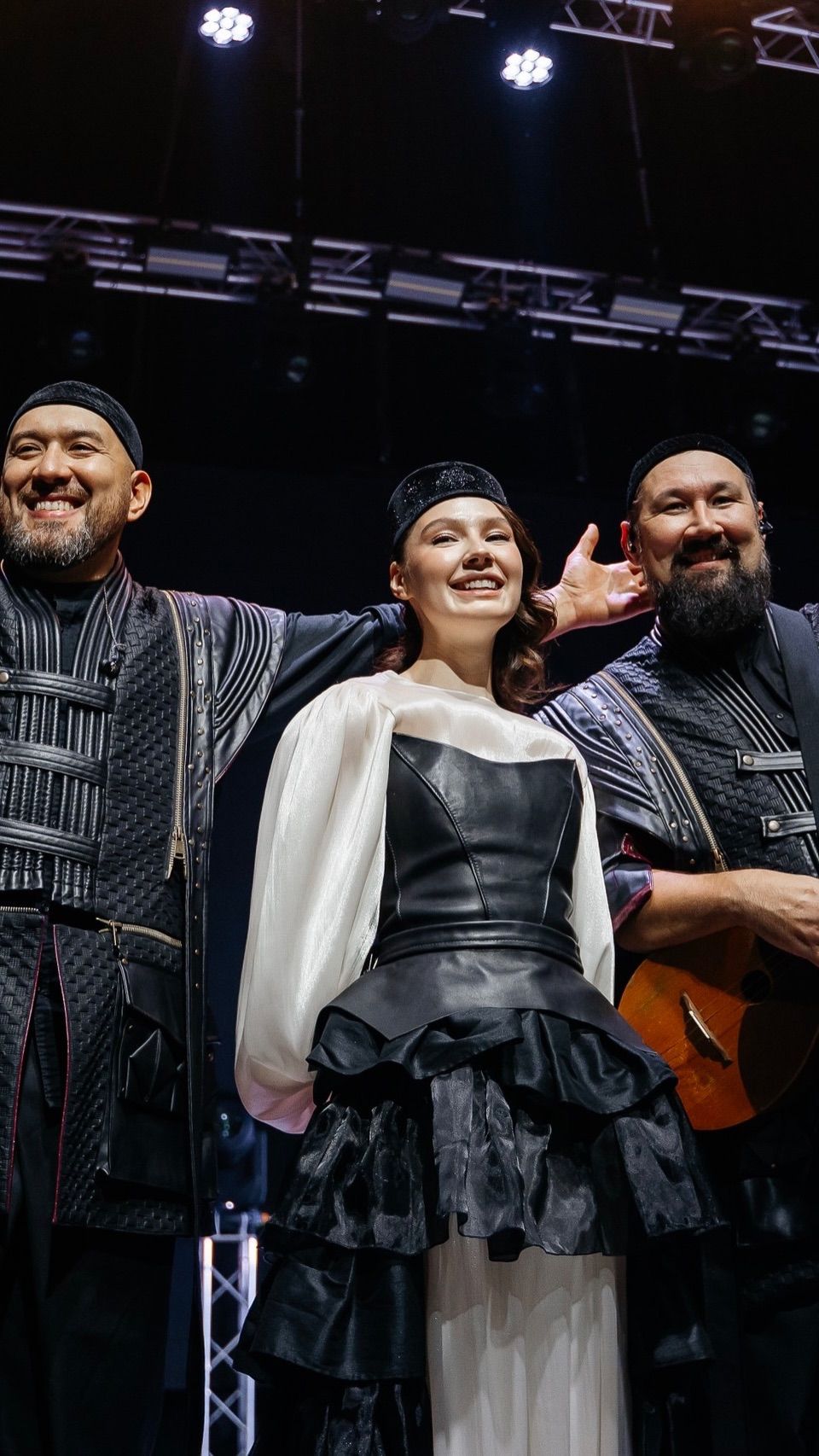 С наступающим Новым годом, друзья! Етеп килгән Яңы йыл менән, дуҫтар! ✨ смотреть онлайн