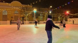 Каток на Манежной