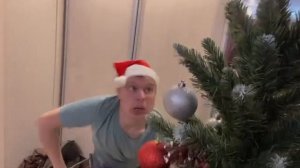 Новогодний переполох часть 2 Операция поймай Деда Мороза.