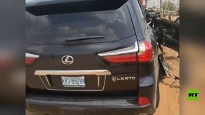 شاهد.. سيارة الملاكم البريطاني جوشوا بعد حادث سير مميت في نيجيريا