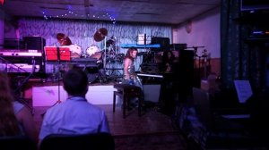 ... открывает концерт солистов РЕВНИВЦЕВА ДАРЬЯ. Преподаватель Маяр Карина Петровна. "ПОЛЬКА".