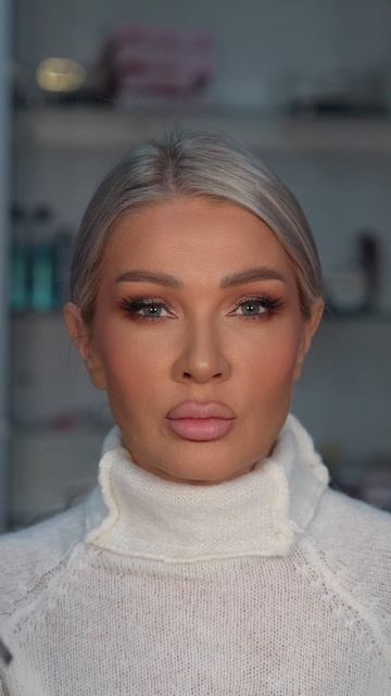 Записаться на новогоднюю фокус-группу можно по ссылке 👉 https://makeupbyellin.com/marafon_ellin?utm_ смотреть онлайн