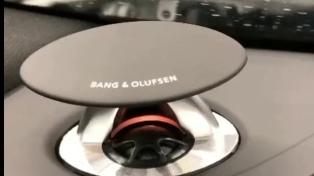 Bang & Olufsen retractable tweeters with multi-contour lighting for the AUDI A6 Q8 Q7 vag-upgrade.ru смотреть онлайн