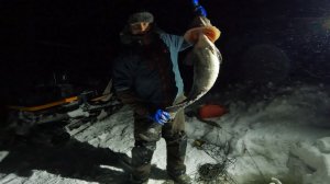 ПОЙМАЛИ ОГРОМНОГО НАЛИМА | ПРЕДНОВОГОДНЯЯ ПРОВЕРКА С ПОМОЩНИКОМ | ПЕРЕМЕТ 30.12.2025