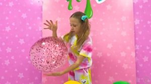 Настя учит цифры с помощью волшебного челленджа 10 дверей [get.gt]