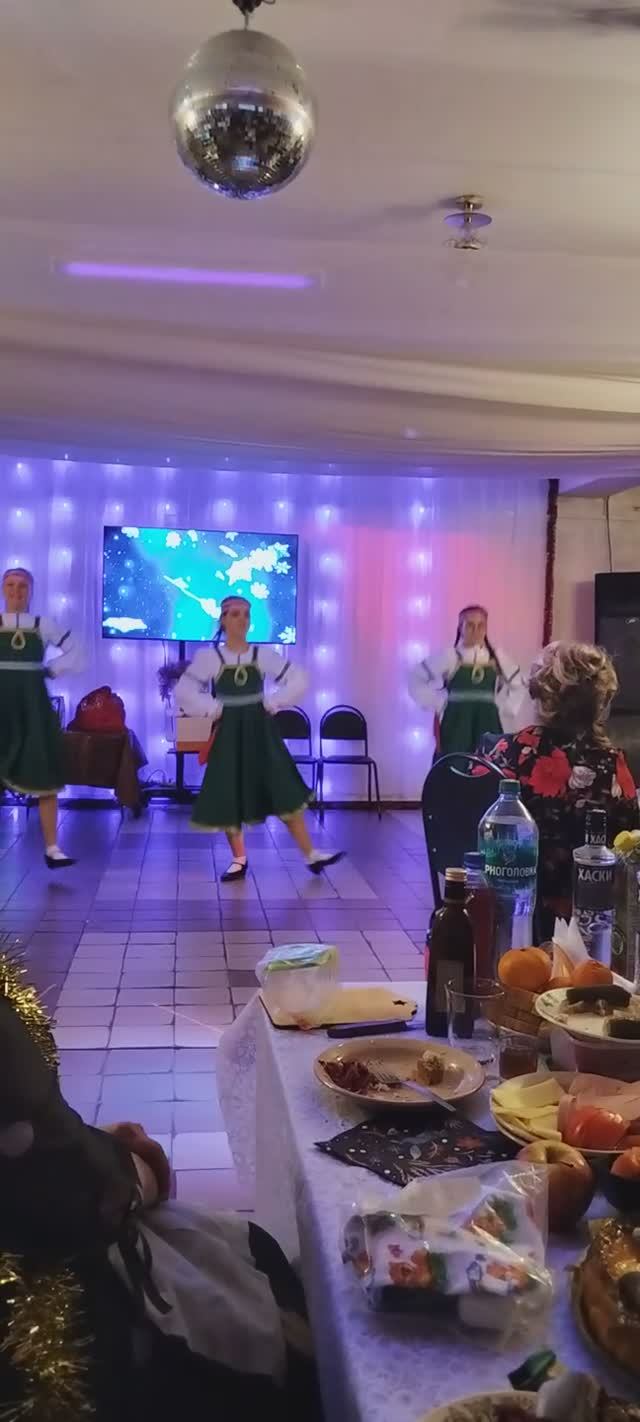 Всех с наступающим Новым годом! смотреть онлайн