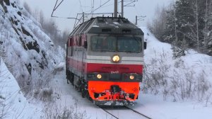 "Последний рейс в 2025 году". ТЭП70-0519 с пригородным поездом Екатеринбург-Пасс - Алапаевск