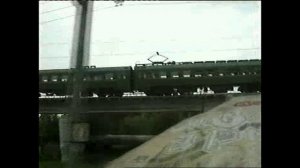 Качается вагон