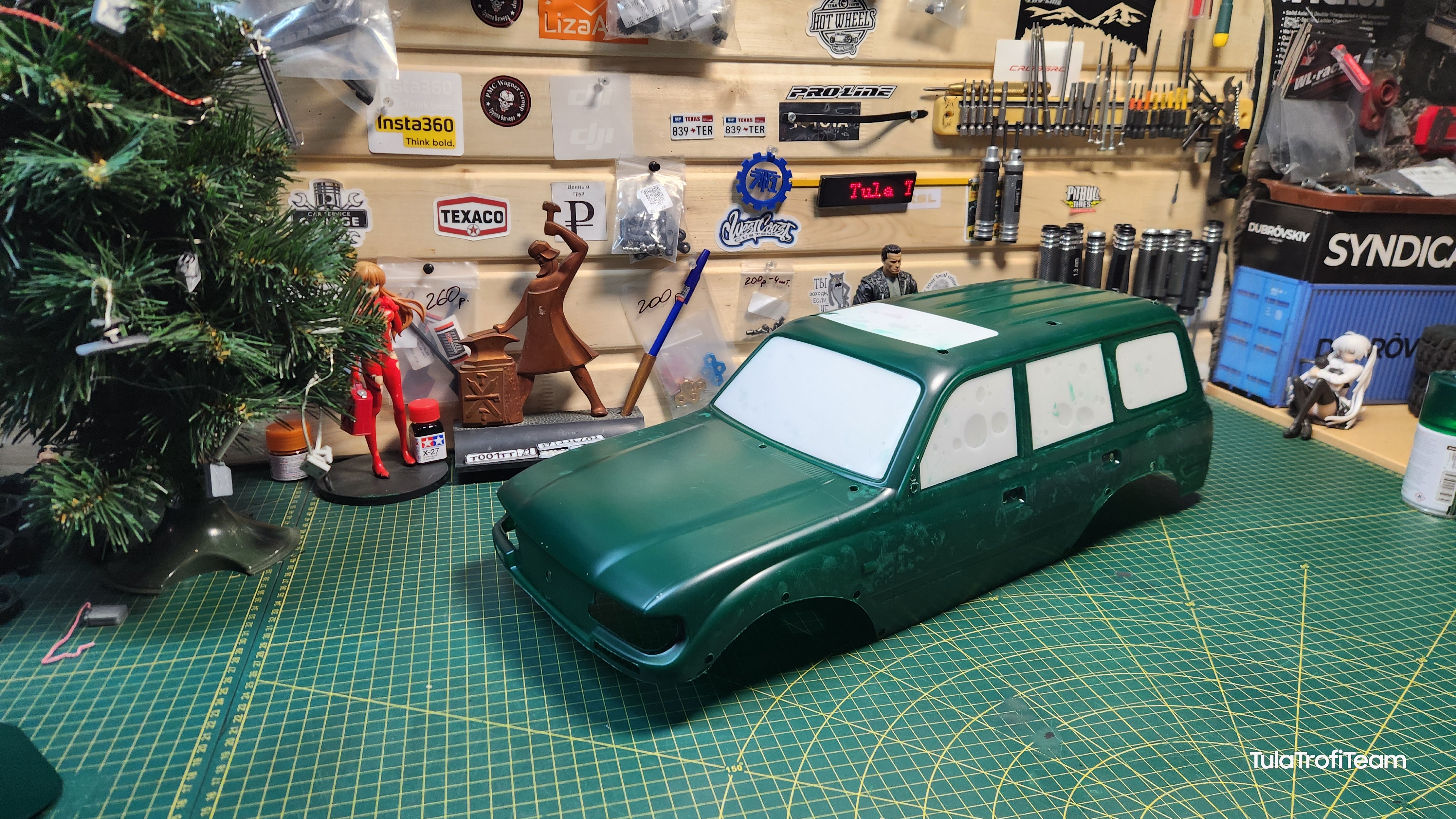 Изумрудный LC80 PRO. Строю свой крузак. Точнее просто не как у всех. смотреть онлайн