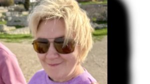 Вылезла с такой физиономией на многомиллионную аудиторию