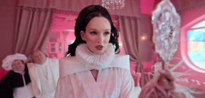 Алиса в Стране Чудес (2025)