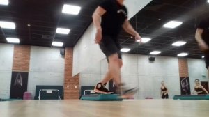 СТЕП АЭРОБИКА. ЦЕЛЫЙ УРОК (асимметричная связка 19)