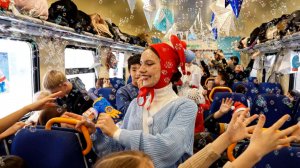 Новогодний рейс: Необычный поезд для детей вышел на маршрут в Астане