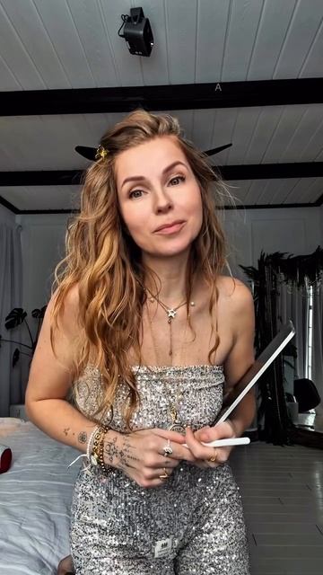 С наступающим новым годом 🎄🥂 смотреть онлайн