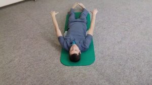 Ноющая боль в пояснице. Японская поза на валике