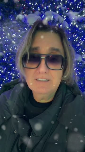 С Новым Годом, дорогие мои! Поздравляю вас от всей души! смотреть онлайн