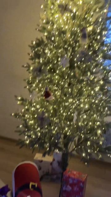 Новый год на даче. Помогите- поставьте 🩷 смотреть онлайн