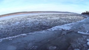 Ангара замерзает