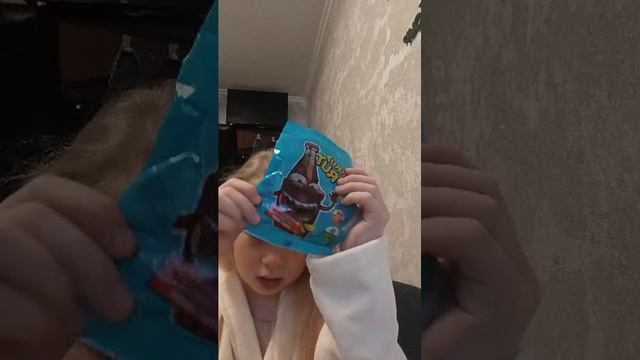 распаковка новогодних подарков 🎁🎁🎁 смотреть онлайн