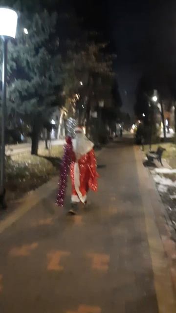 дед мороз уже идёт! :