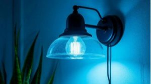 Меняем светильник - бра.