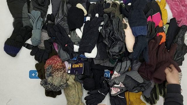 Фото лота №41010 по запросу Перчатки оптом