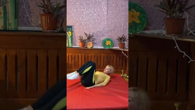 Тренировка для стройных ног убираем жир над коленями смотреть онлайн