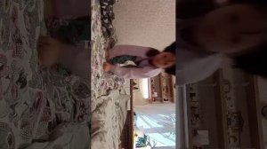 учимся в подрубике делать прыжочки маленький средний и потом большой и потом возможно в длину