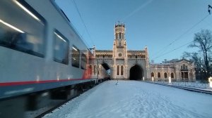 Новогодняя станция Новый Петергоф. Проход "Ласточки".