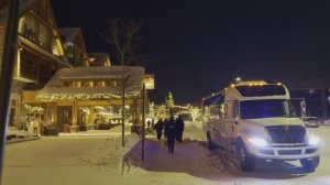 Зимой Банф выглядит нереально ☀️ Прогулка рождественской ночью в сильный снегопад