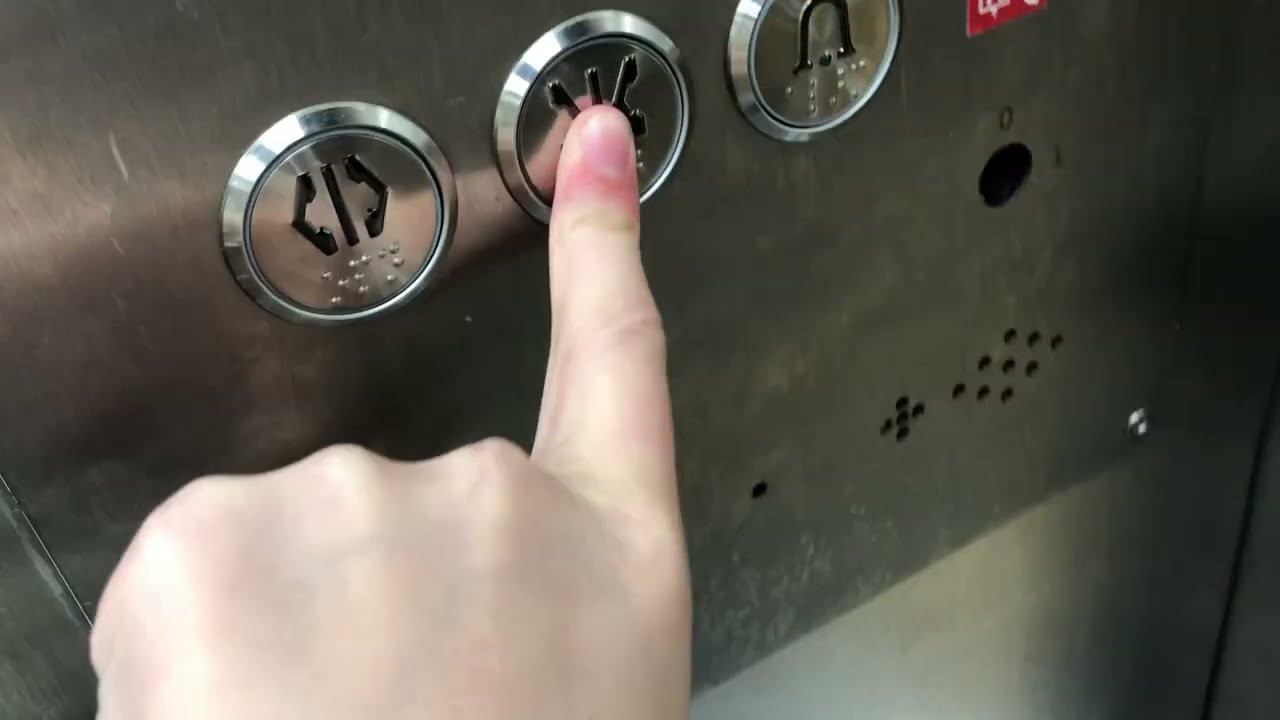 Редкие лифты ThyssenKrupp Tkaw 2021 года выпуска // Улица Корнейчука 28 смотреть онлайн