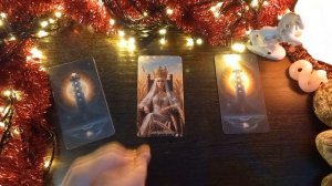 ОТВЕТ ТАРО НА ЛЮБОЙ ВОПРОС. ТРИ КАРТЫ.