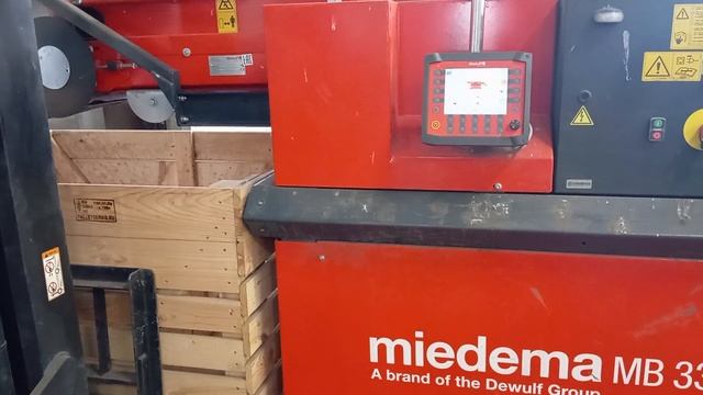 Сороконожка и Картошка 2025 смотреть онлайн