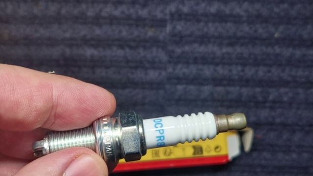Как отличить оригинал свечи NGK