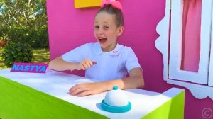 Настя и папа в полицейской погоне