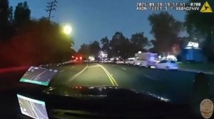 #США #Bodycamera  Oh shit, oh fuck! Патрульный автомобиль спешивший на вызов сбил скейтбордиста